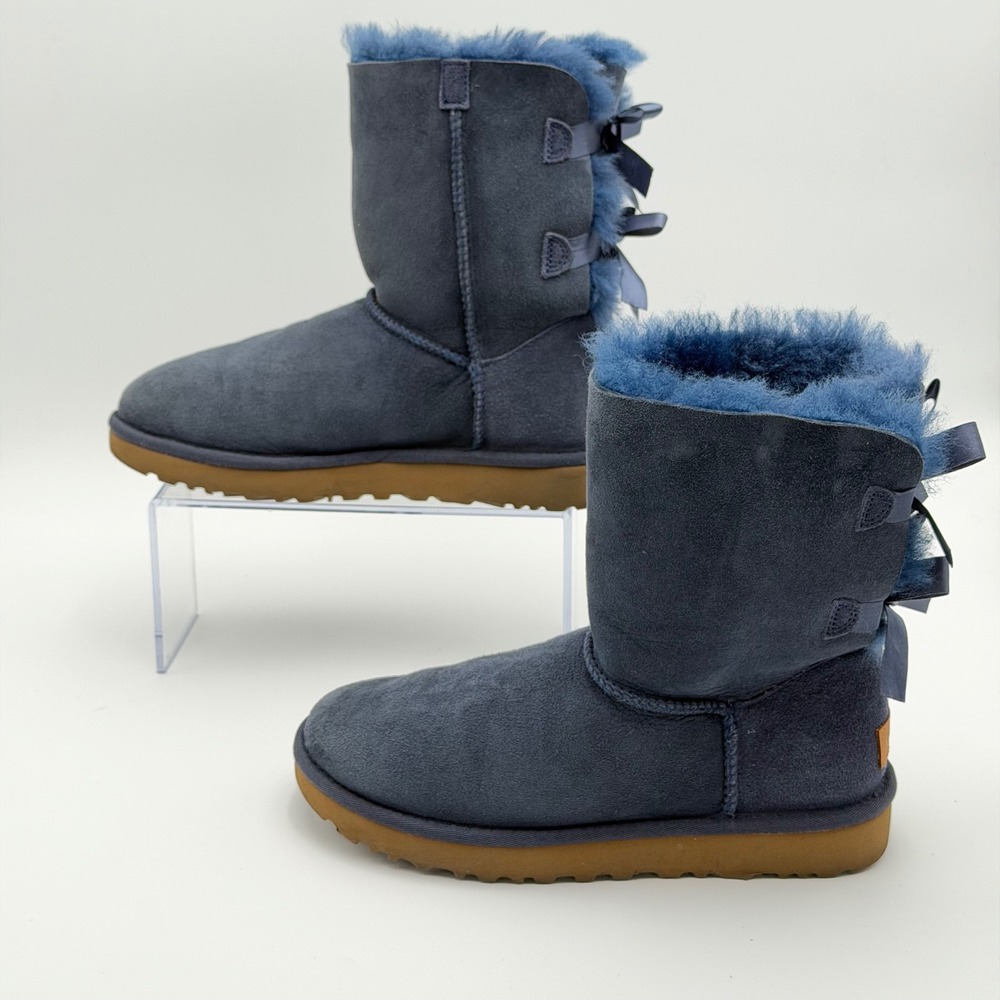 UGG Bailey Bow II Womens 7 Navy Suede Sheepskin Satin Bow Winter Boots 1016225